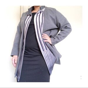 Wingfree Thick Grey Over Coat with Pattern Lining size 6